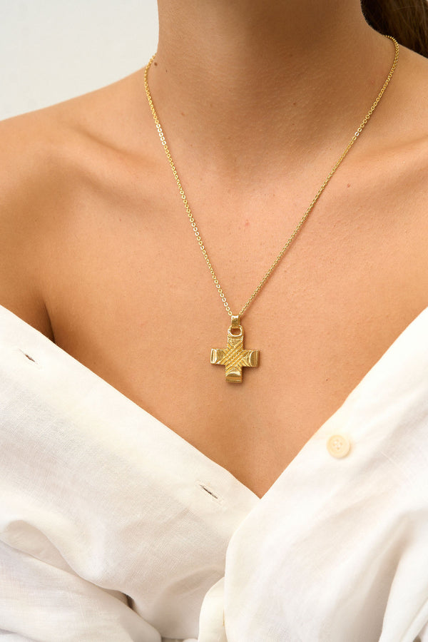 CROSS HATCHED NECKLACE