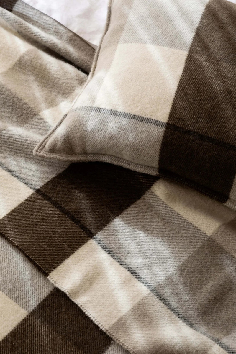ALBY CHOCOLATE WOOL BLANKET