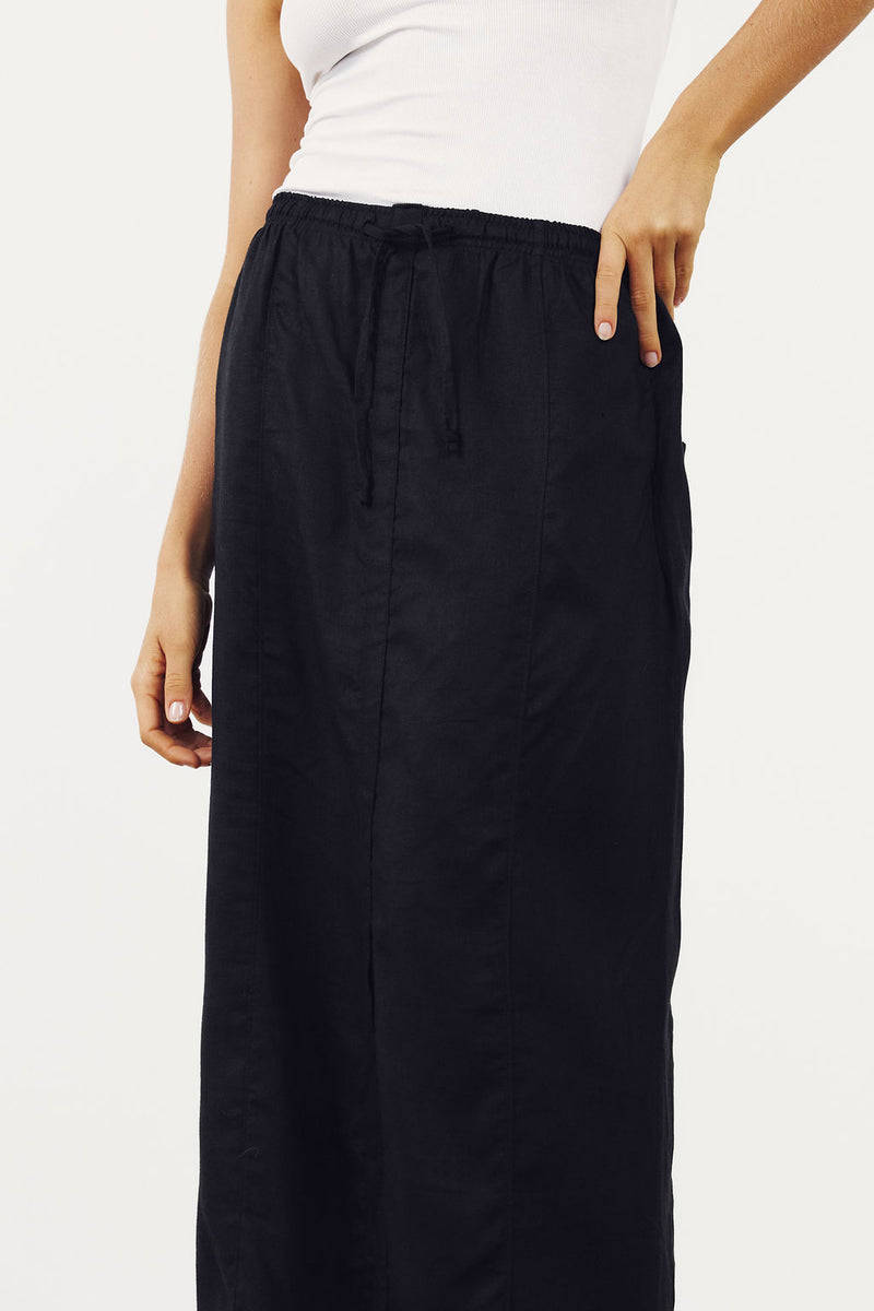 WANDERING SKIRT