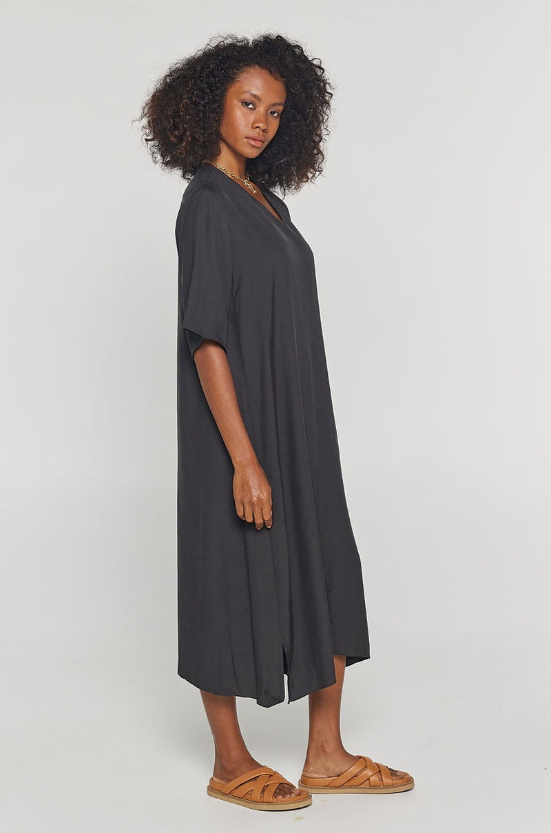 KEY WEST Black Midi Dress - Side