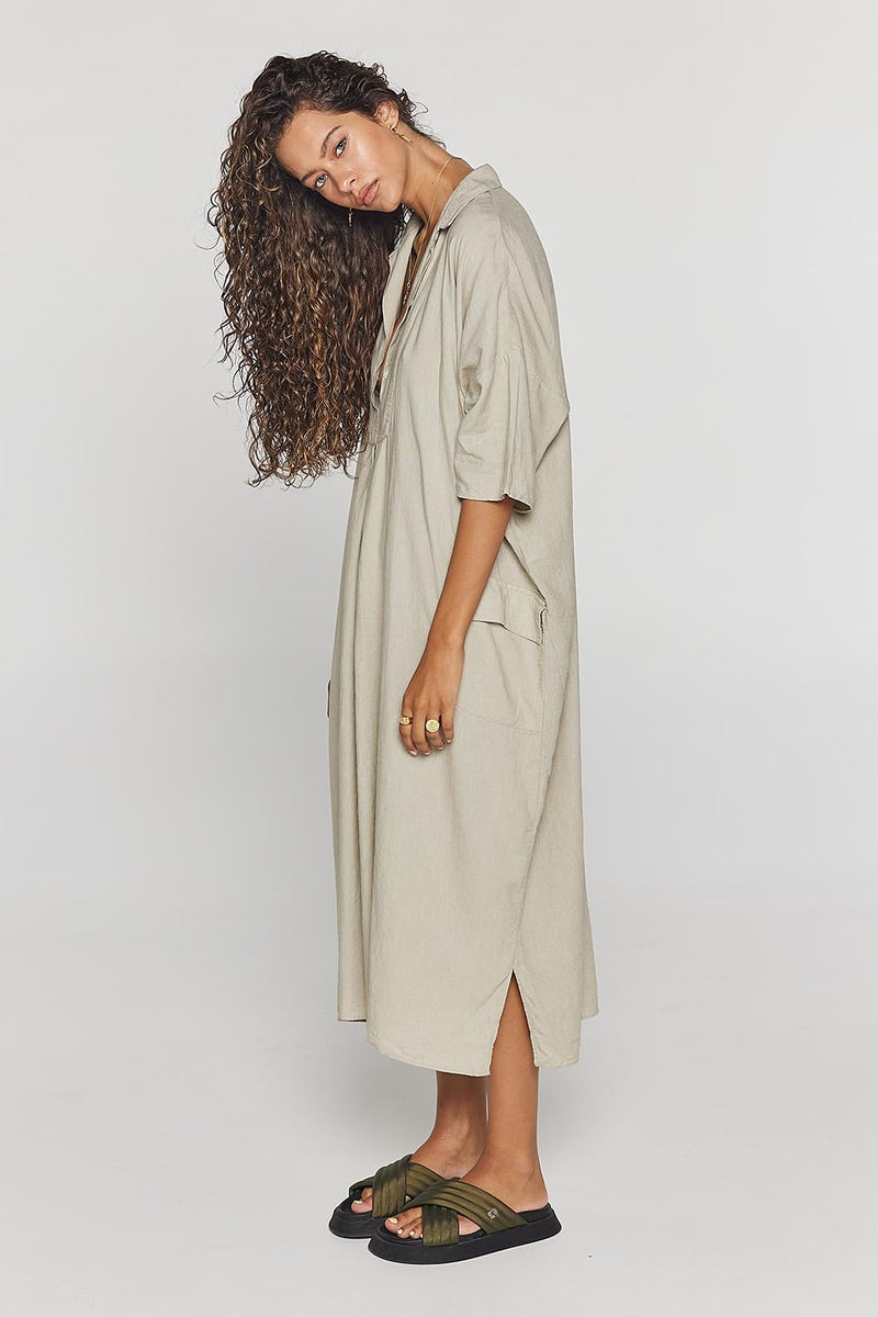 FRIDA Relaxed Midi Dress - Sage