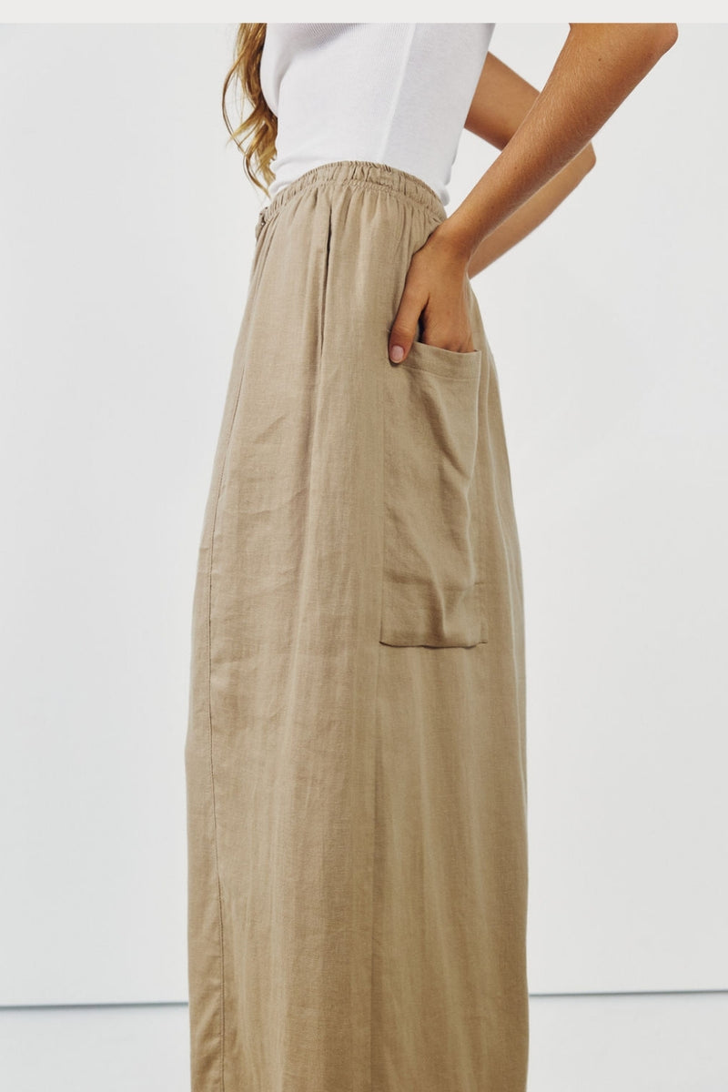 WANDERING SKIRT