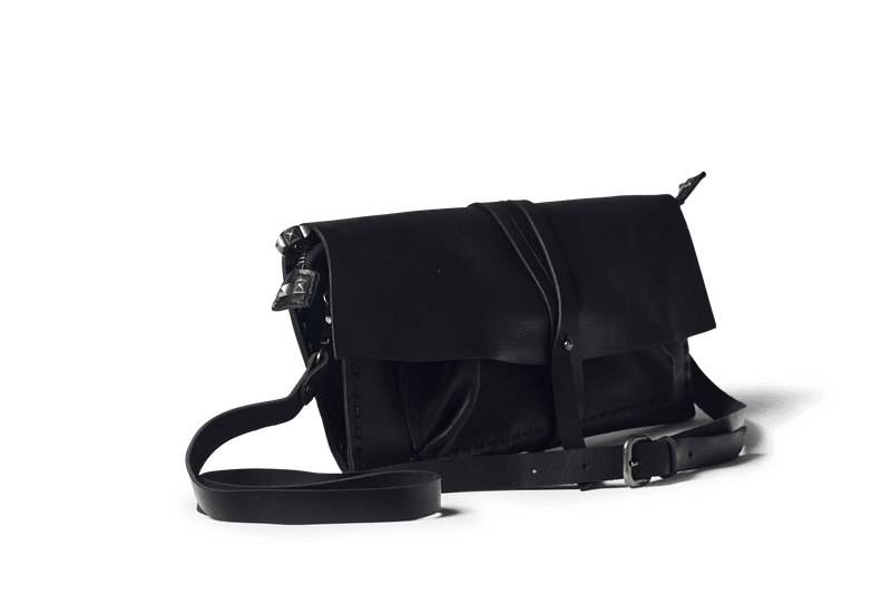 CARLOS WRAP AROUND CLUTCH