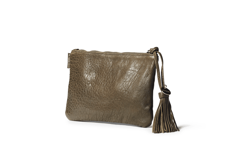 TASSEL CLUTCH