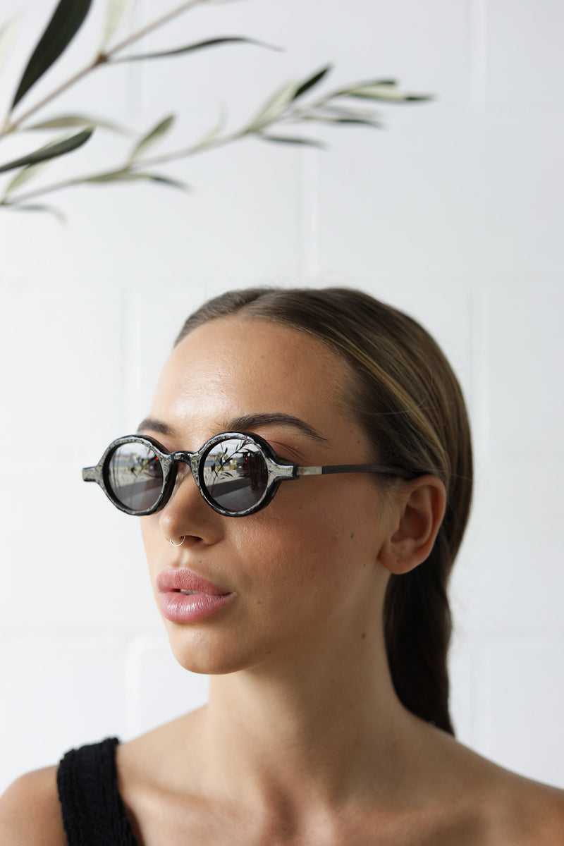 BLACK BIRD SUNGLASSES