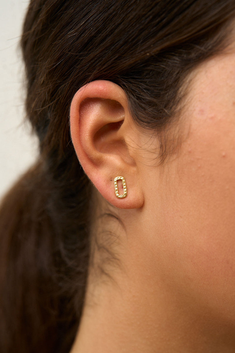 MISSING LINK STUDS