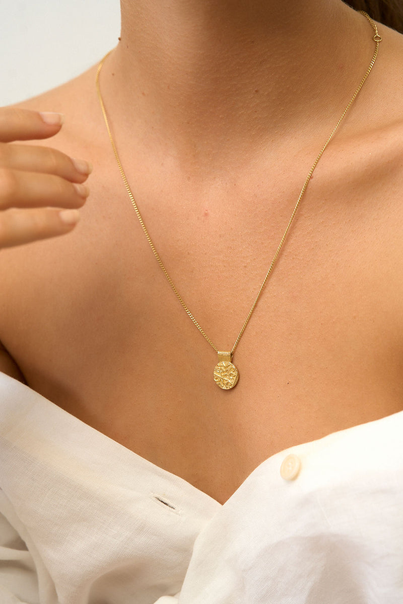 SHELL BE RIGHT NECKLACE