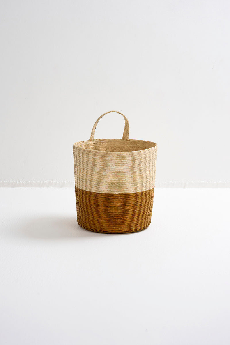 MAKAUA HANGING BASKET