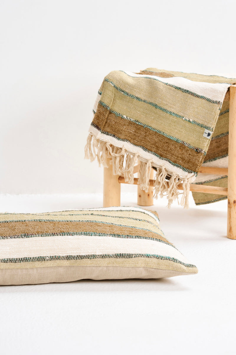 PACHA THROW