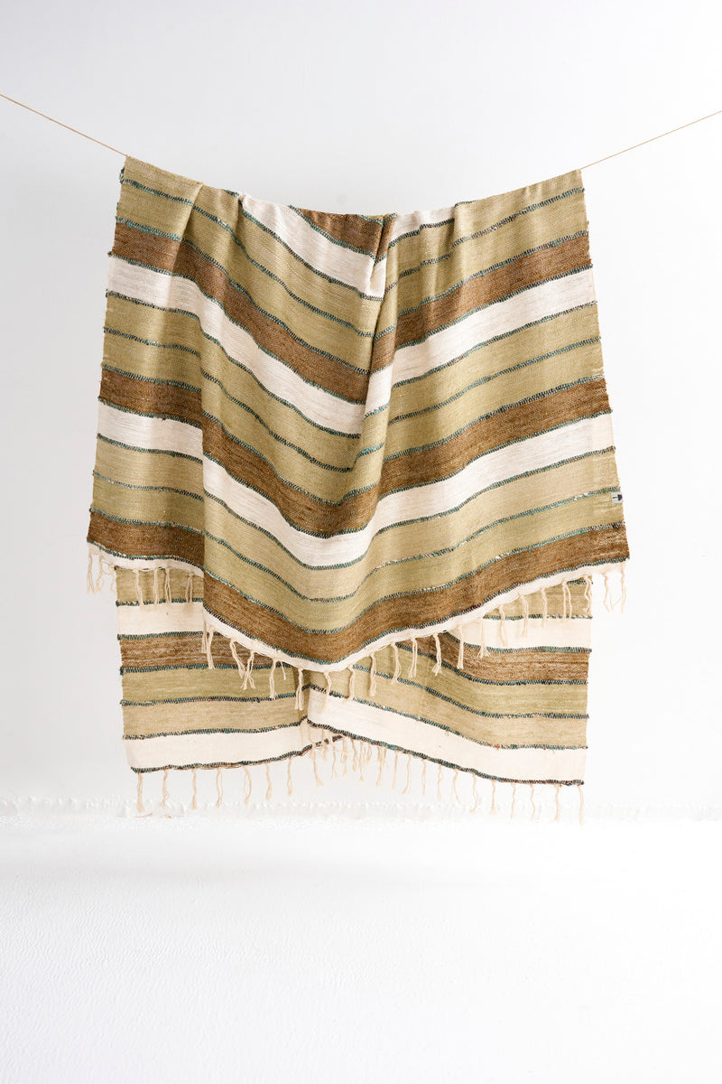 PACHA THROW