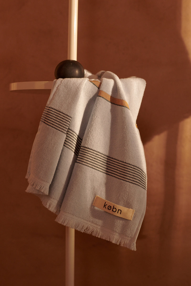 KOBN HAND TOWEL MIST