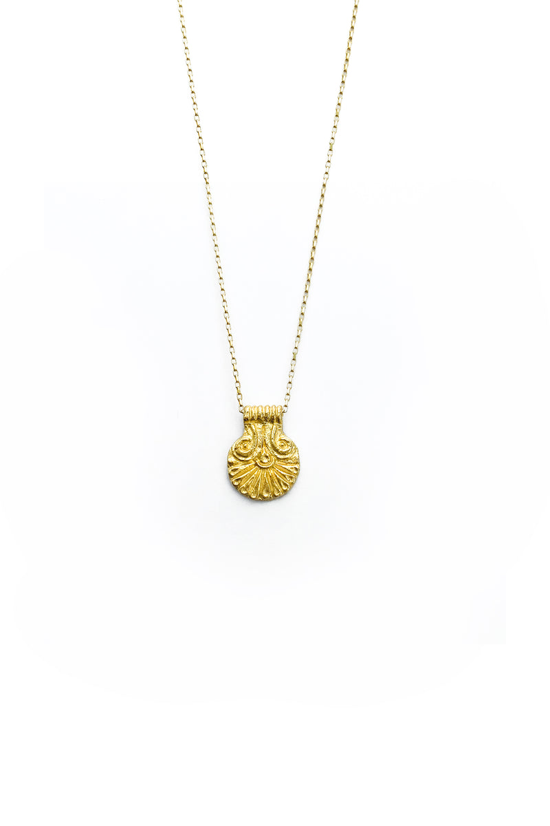 SHELL BE RIGHT NECKLACE